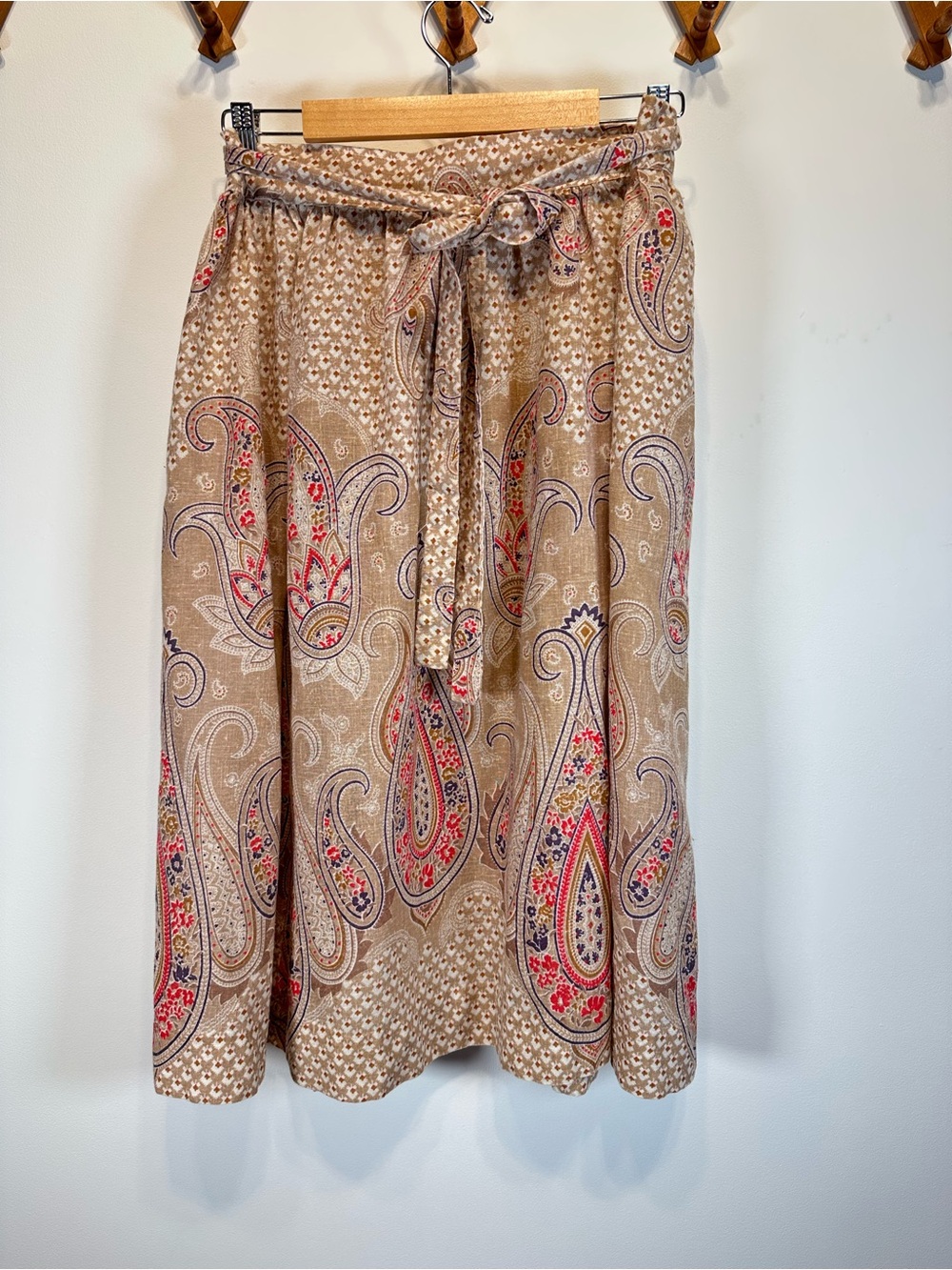 Vintage 1970s Paisley Wrap Skirt Brown Rust Boho Hippie Prairie Midi 35 Waist
